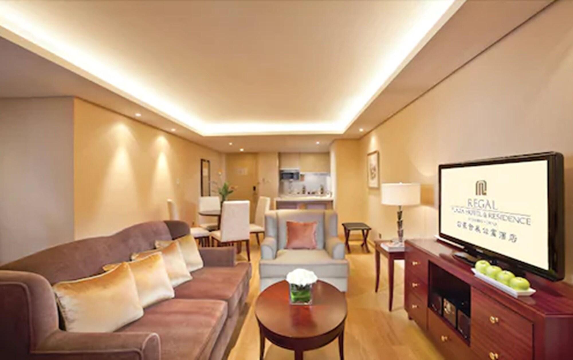 Regal Plaza Hotel & Residence Waigaoqiao Shanghai Exterior photo